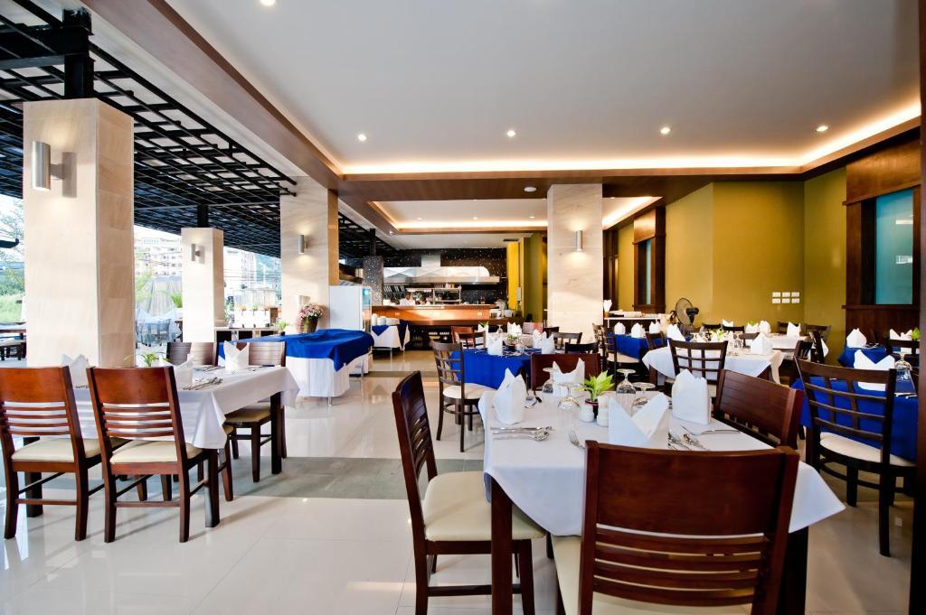 Hotel Blue Sky Patong Exterior foto