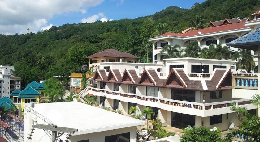 Hotel Blue Sky Patong Exterior foto