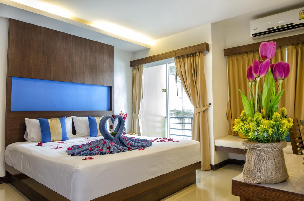 Hotel Blue Sky Patong Exterior foto