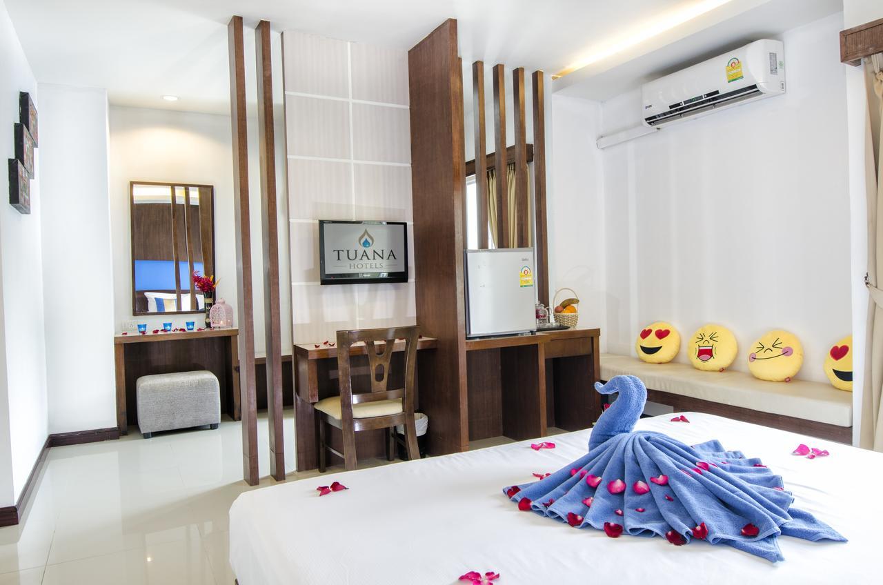 Hotel Blue Sky Patong Exterior foto