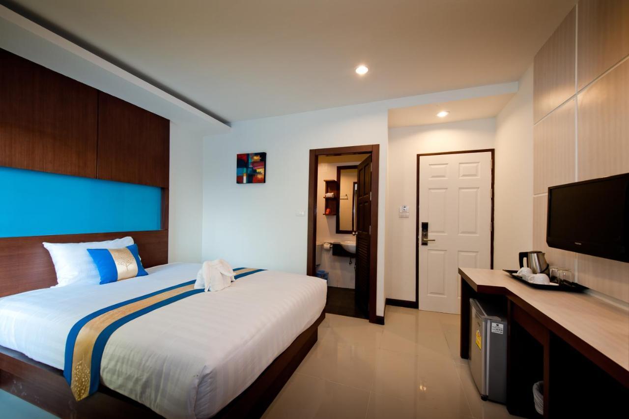 Hotel Blue Sky Patong Exterior foto