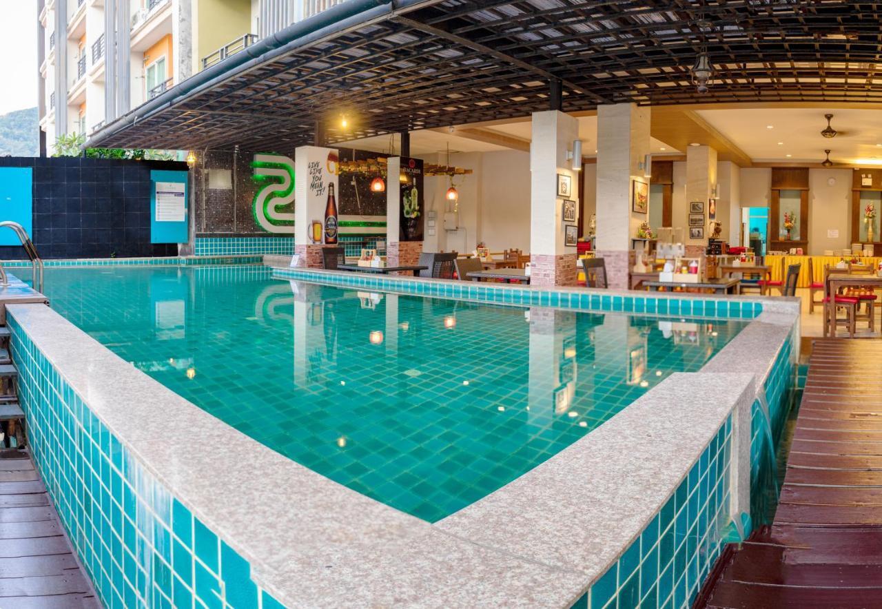 Hotel Blue Sky Patong Exterior foto
