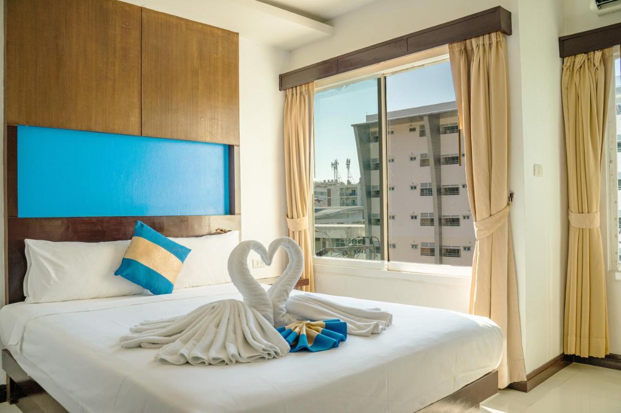 Hotel Blue Sky Patong Exterior foto