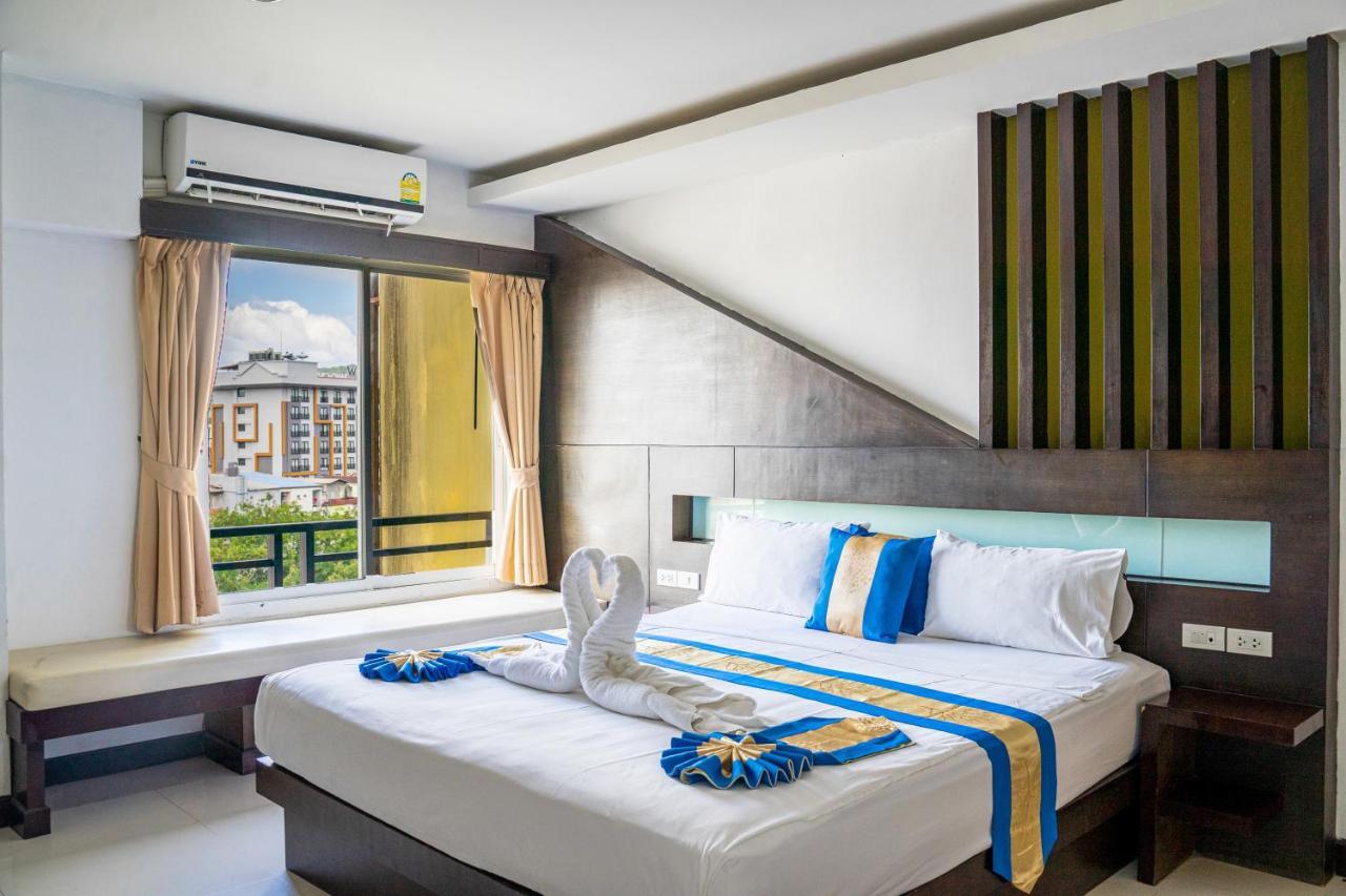 Hotel Blue Sky Patong Exterior foto