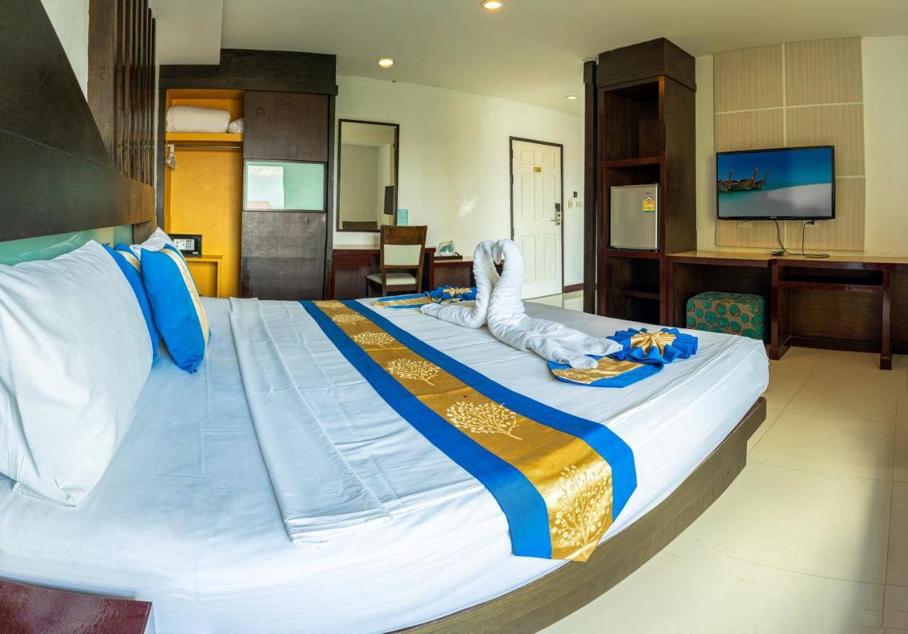 Hotel Blue Sky Patong Exterior foto